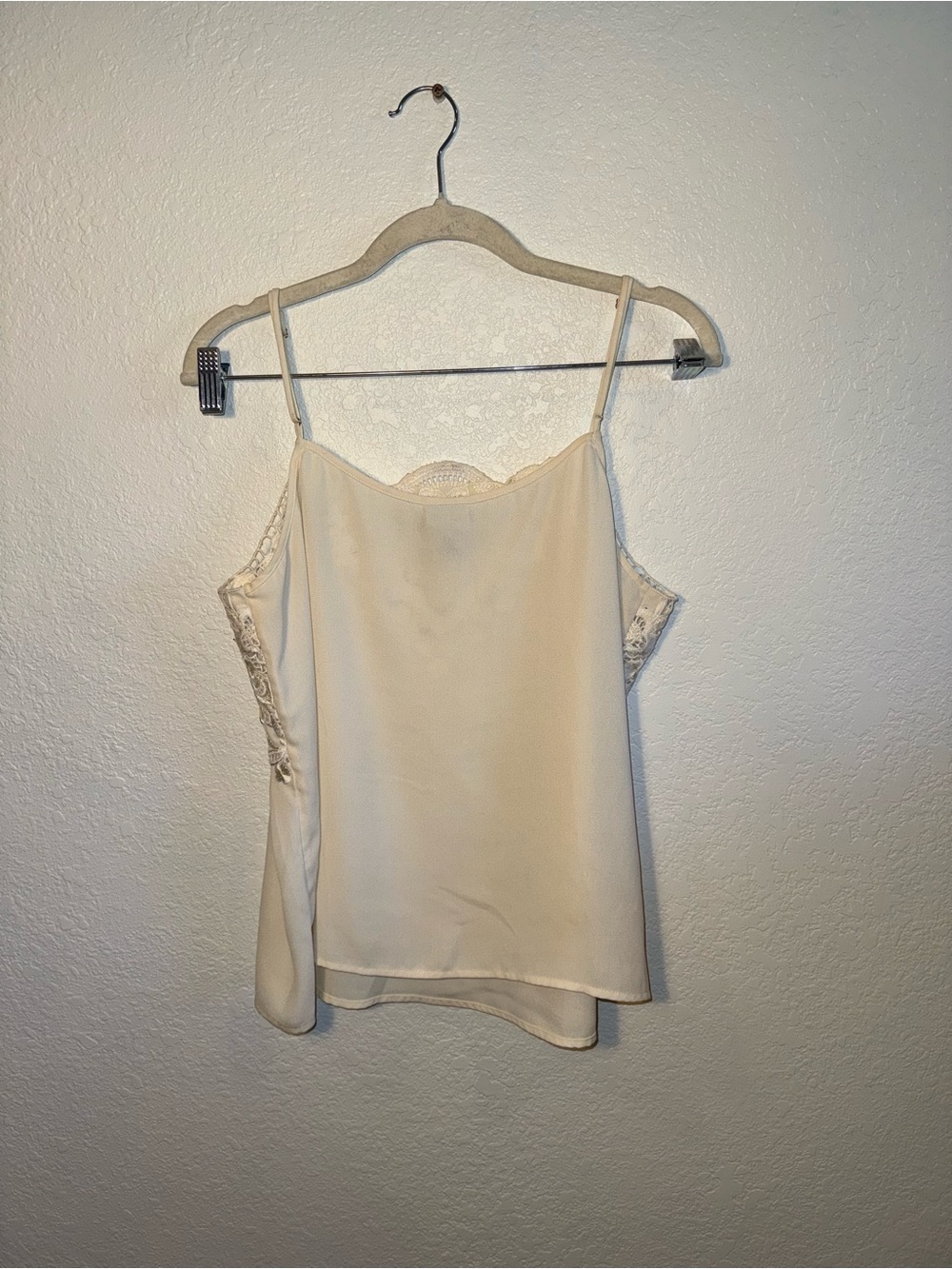 CAbi Baroque Cream Lace Embroidered Adjustable Tank Top Size M #4560 - Picture 7 of 7